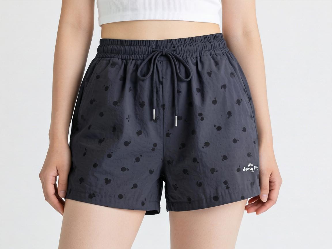 loose fit shorts women